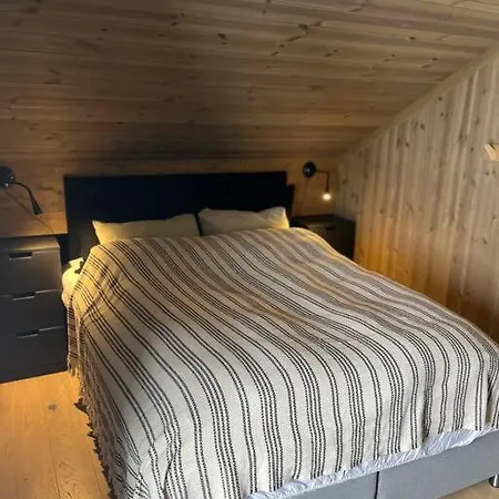 Hovdetunet 77-gaustablikk Gaustablikk