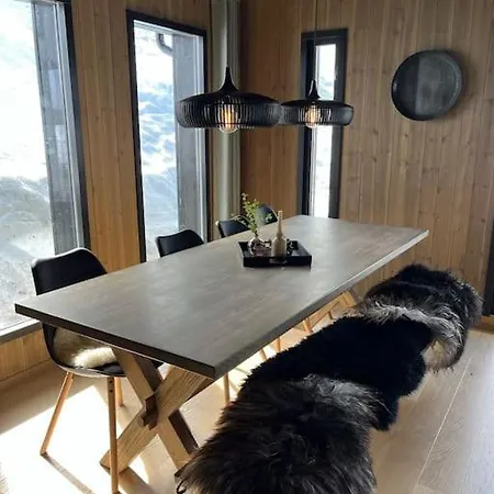 Hovdetunet 77-gaustablikk *