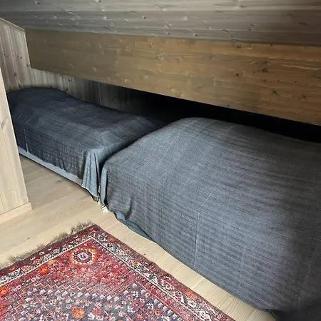 Hovdetunet 77-gaustablikk * Gaustablikk